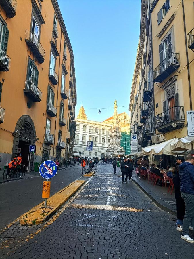Famme Sta Cuiete Centro * Naples