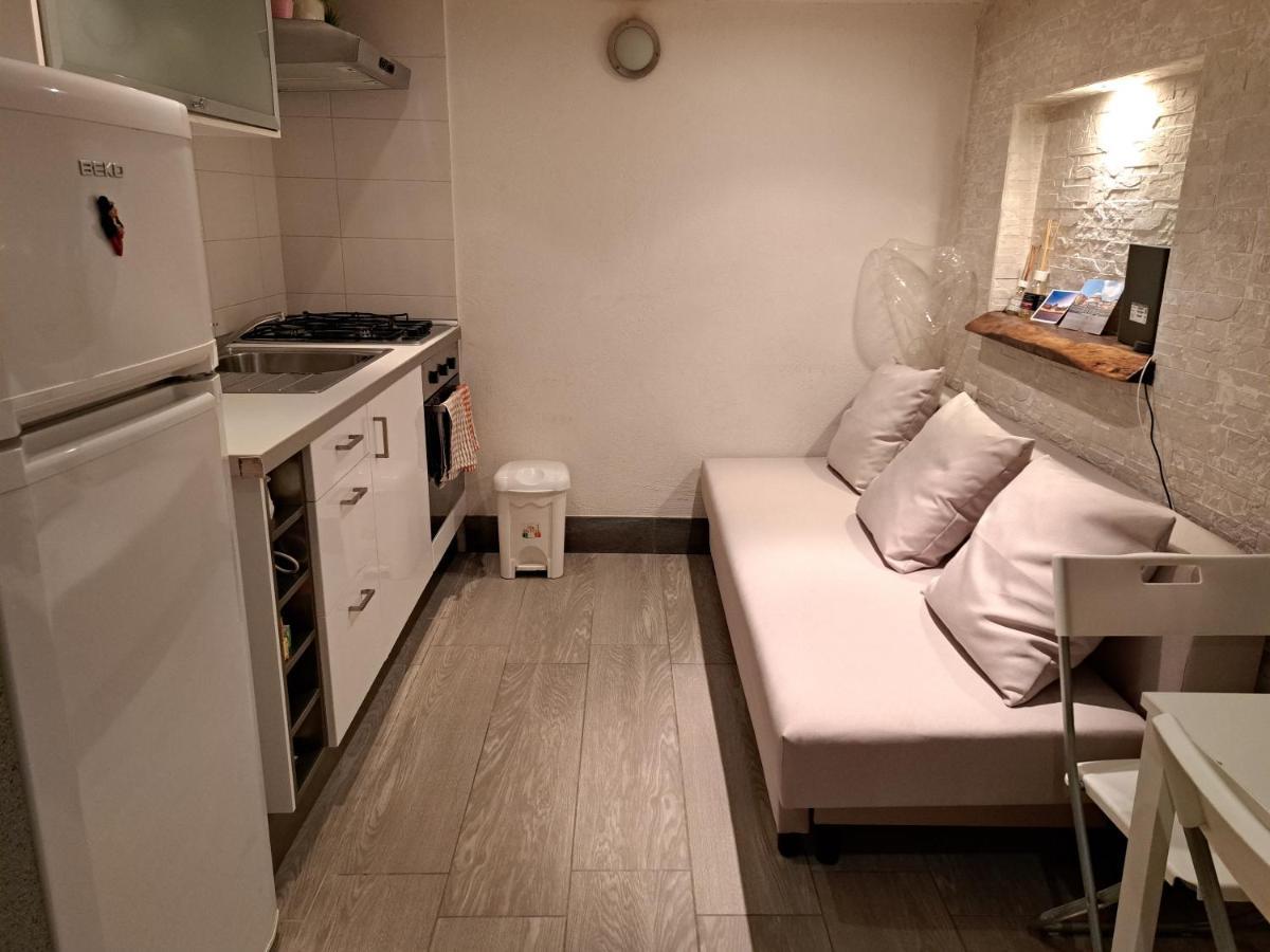 Apartment Toledo 27, A Due Passi Da Piazza Del Plebiscito *