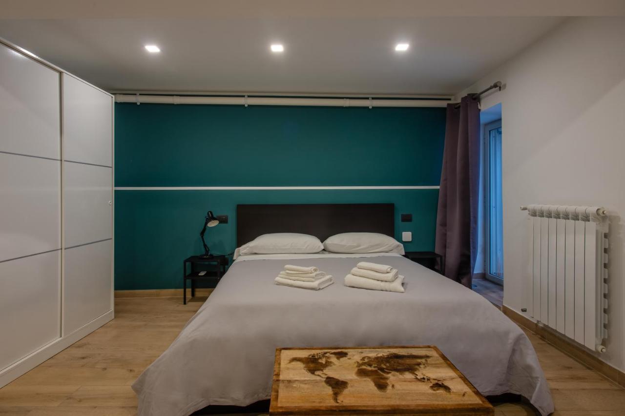In Flats Santa Chiara Apartment Naples