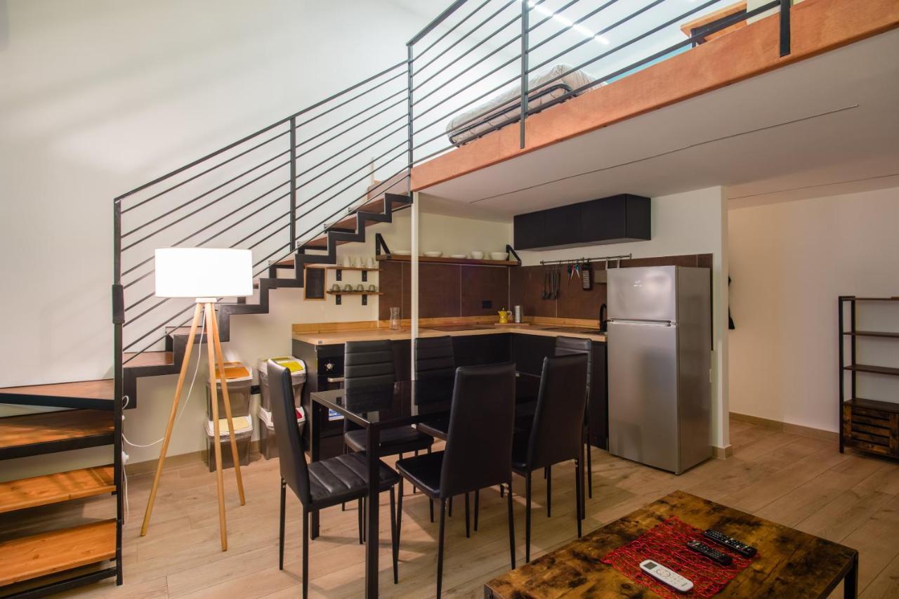 In Flats Santa Chiara Apartment *