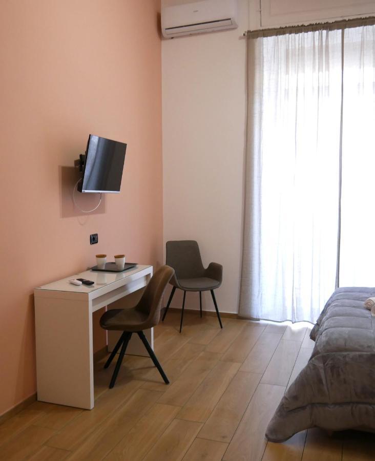 Palazzo Ferrara 1952 Bed & Breakfast *