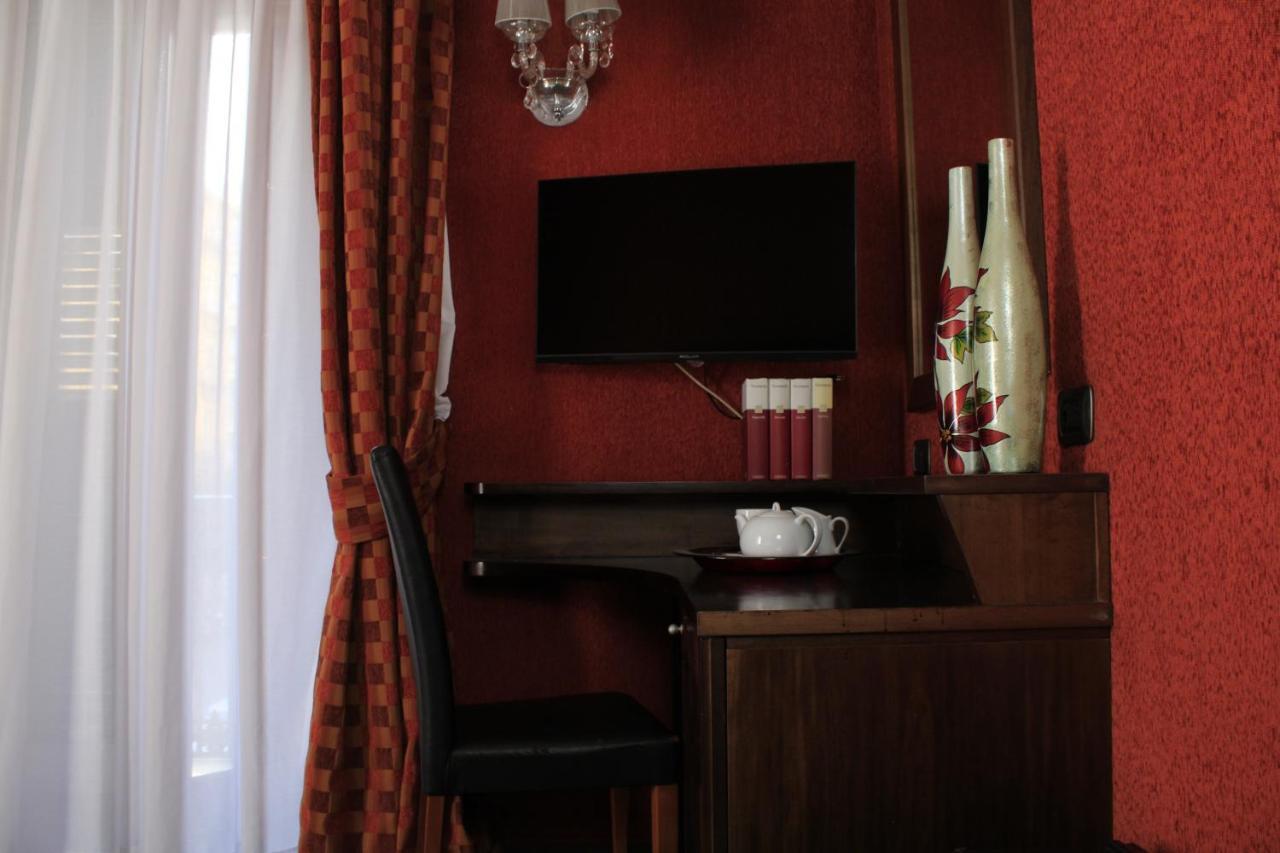 Guiren Dal 1959 Hotel Naples
