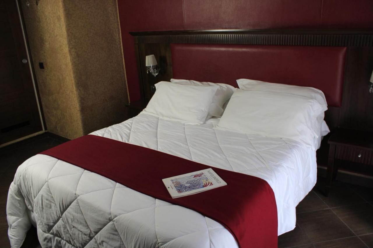Guiren Dal 1959 Hotel Naples