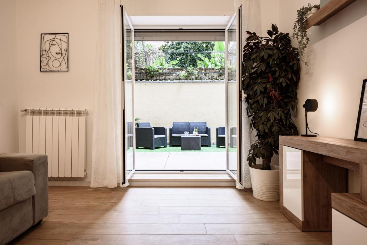 Junior Apartment *