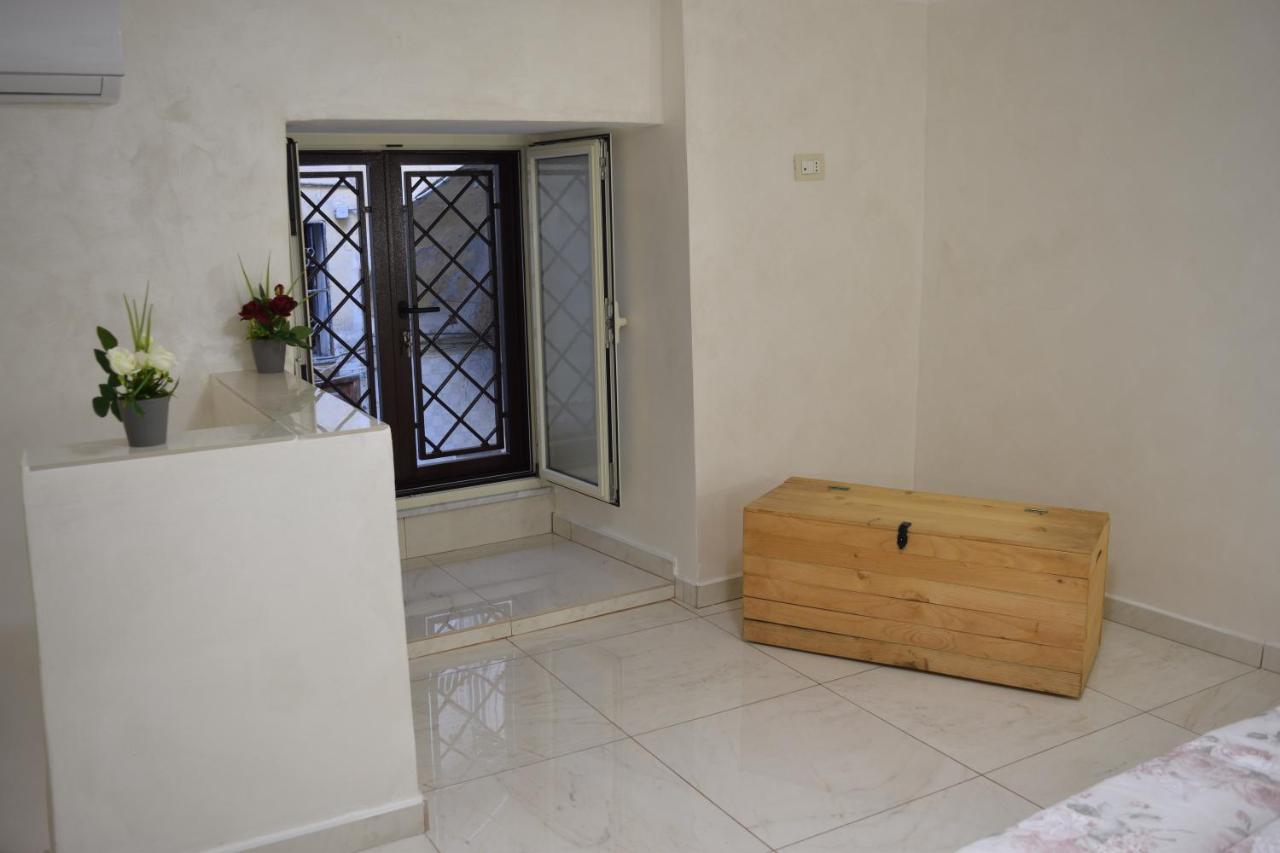 Apartment Nonnona House-napoli Centro Naples