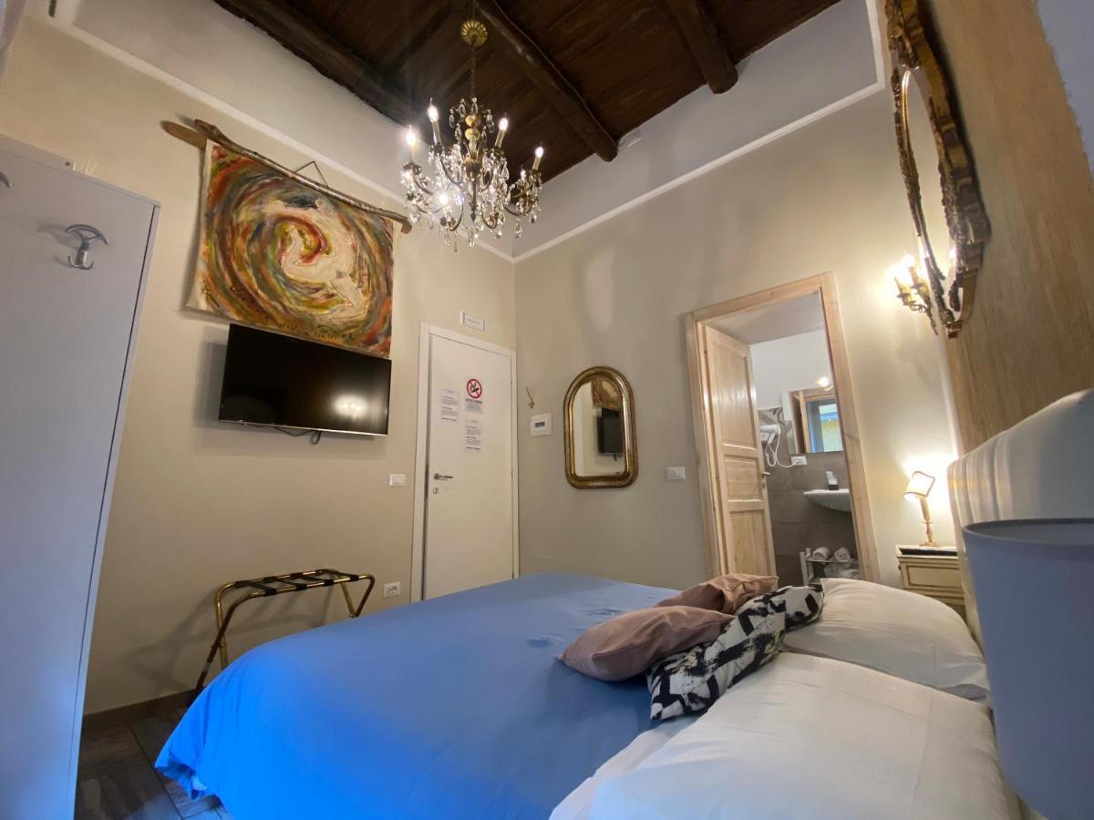 Corso 211 Beds &