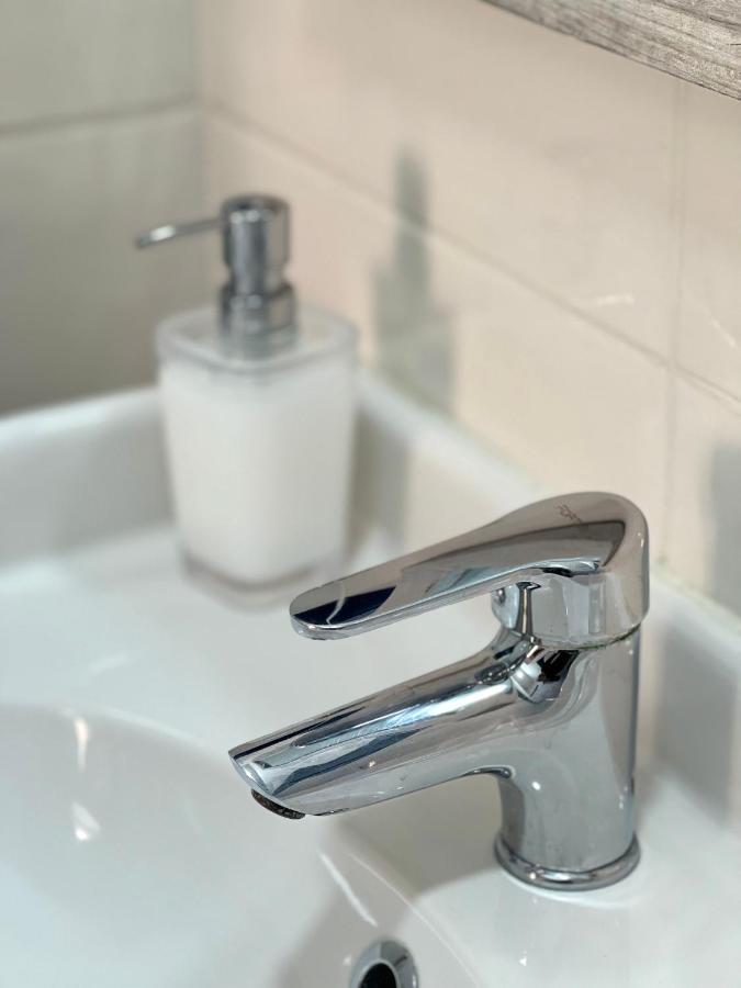 Vico Longo 25 - Ensuit Flat In The Heart Of Apartment