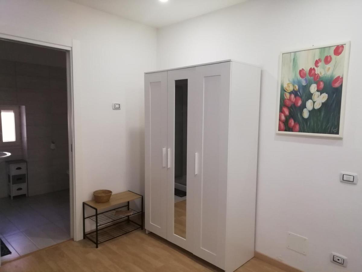 Apartment Otto Di Denari Naples