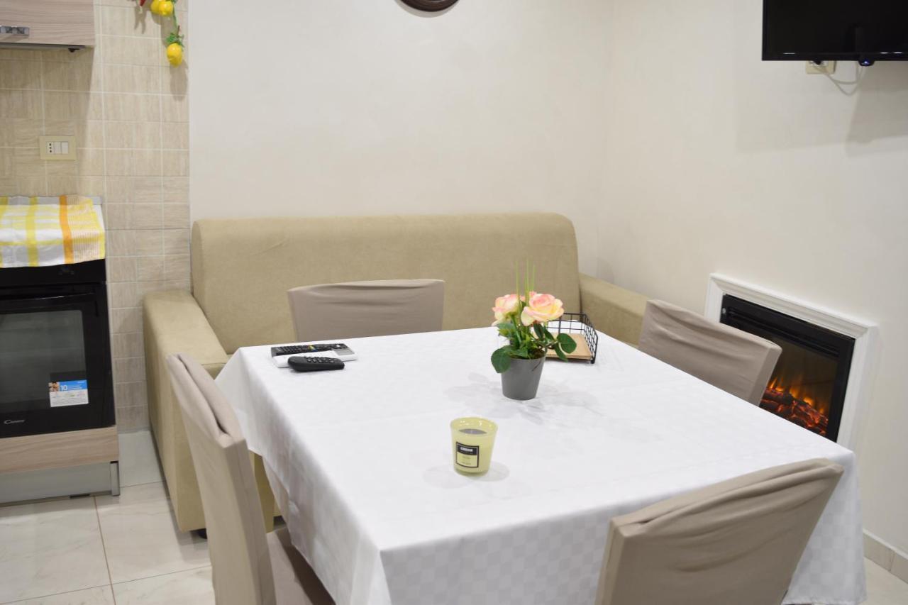 Nonnona House-napoli Centro Naples