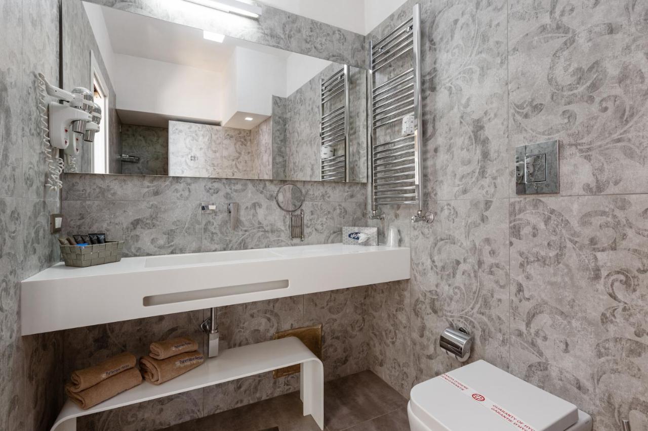 Hotel Partenope Relais 4*