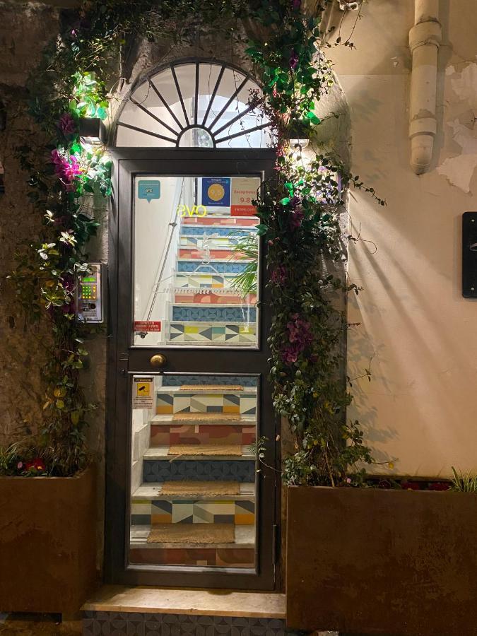 Monteoliveto 33 *
