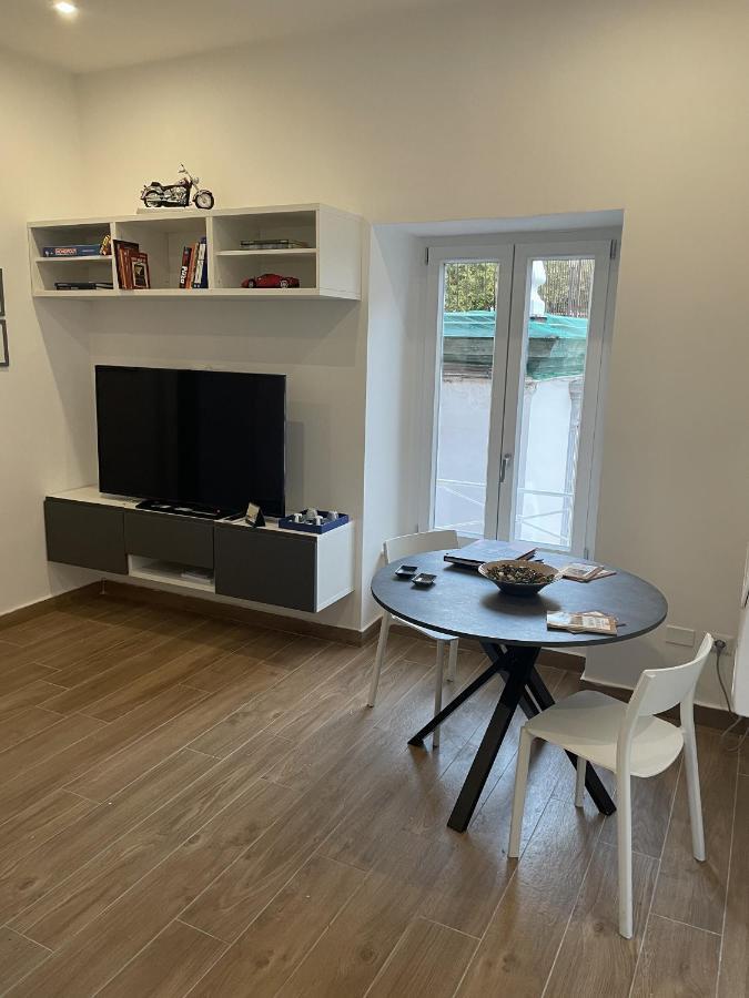 Ambra Apartment *