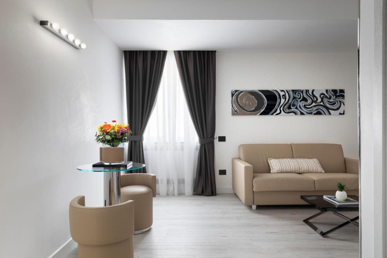 Hotel Lhp Palace &