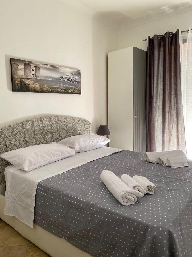 Falu Centro Camera Con Cucina E Bagno Privato Guest house Naples