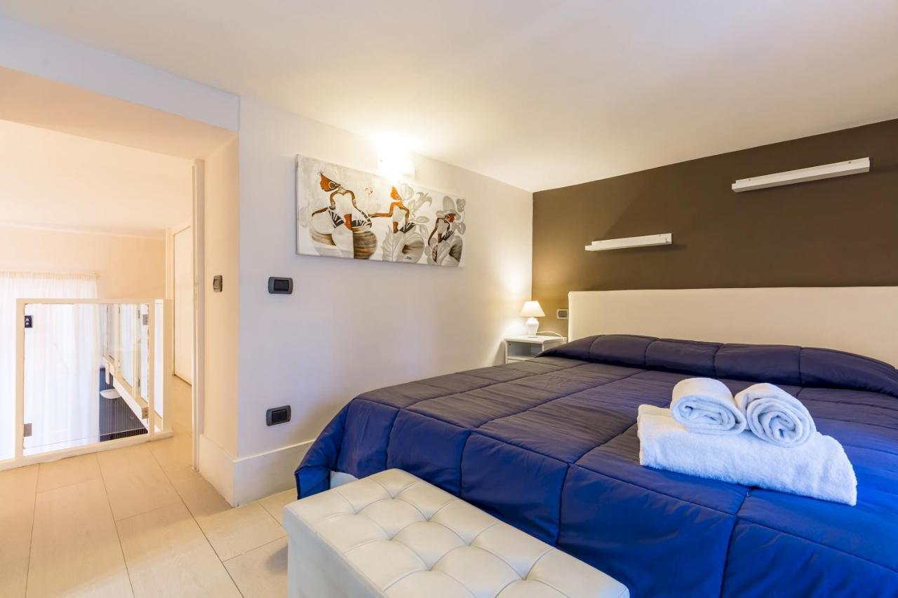 Cool Flat At Via Dei Mille By Napoliapartments Apartment Naples