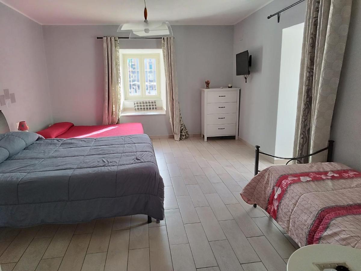 Piazza Dante 22 Apartment Naples