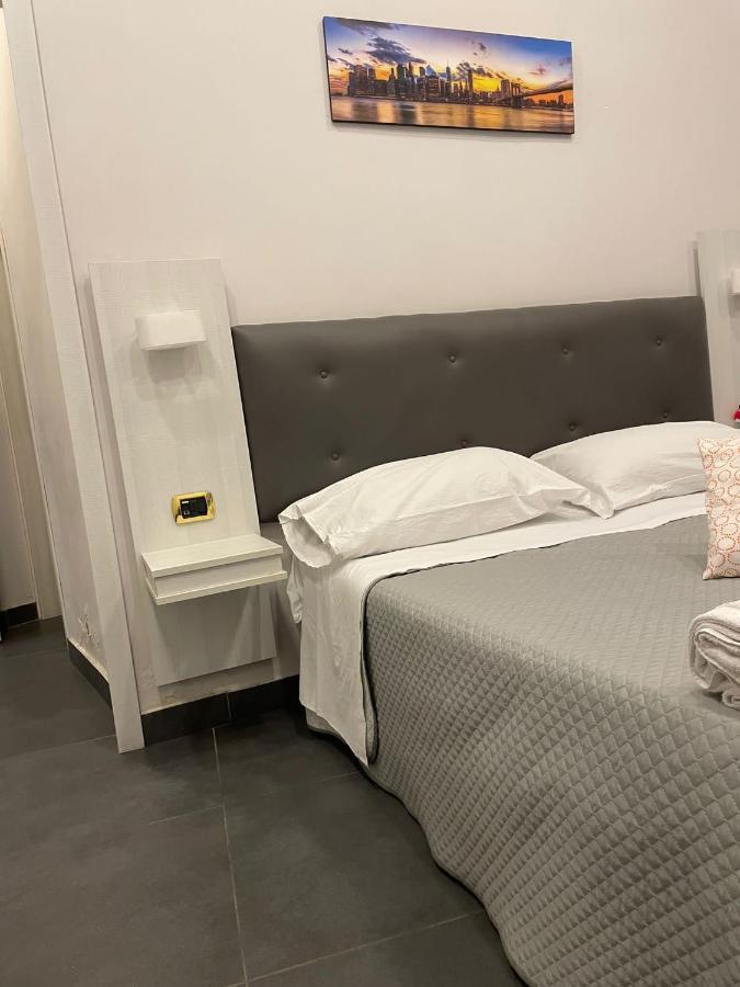 Oceania Naples