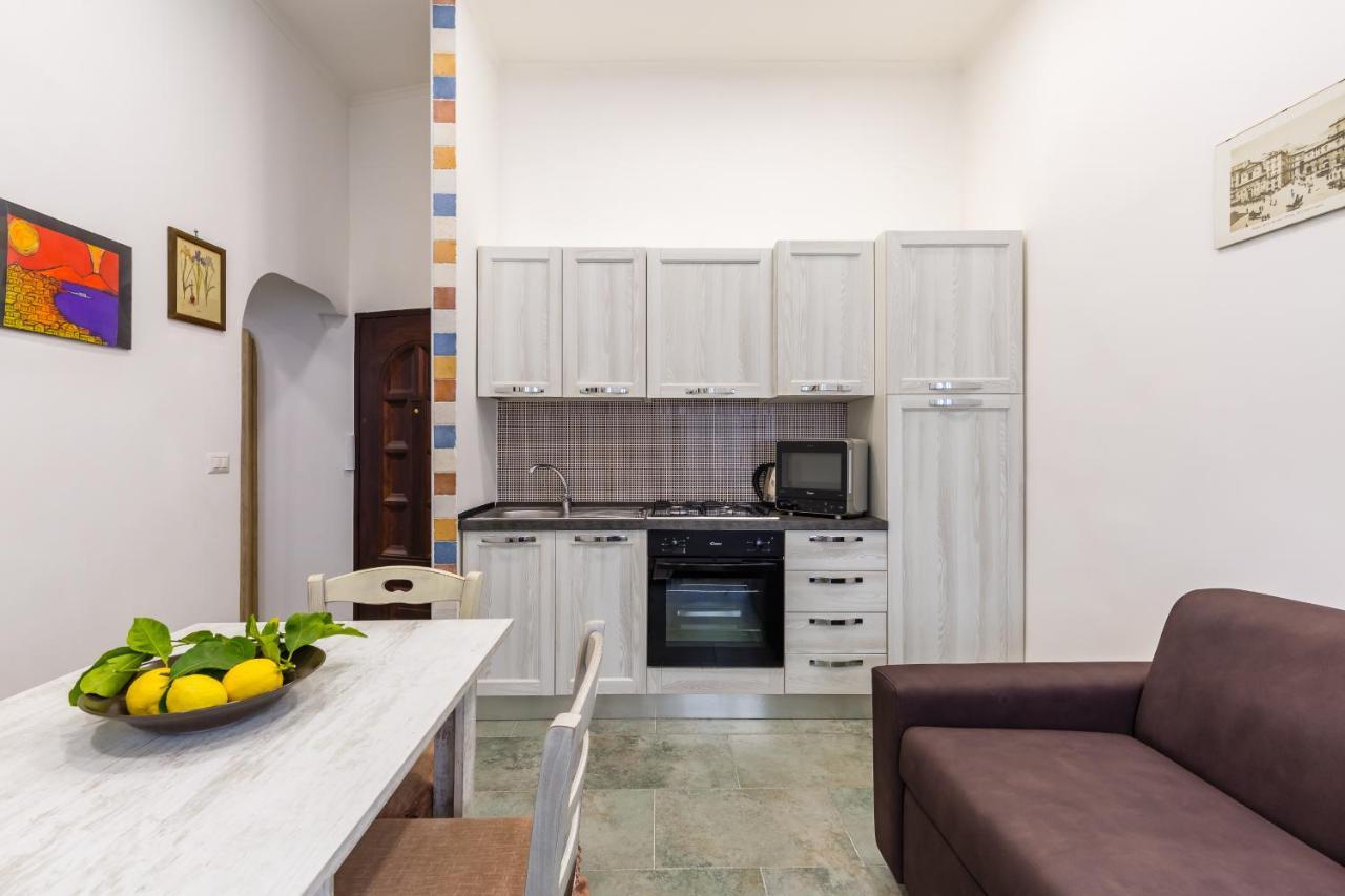 Gelso Complex And Flat By Napoliapartments