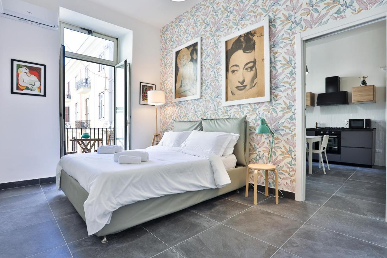 Apartment La Finestra Su Garibaldi Naples