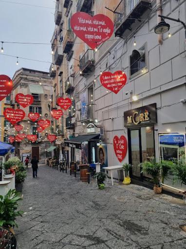Sotterranea Con Vasca Idromassaggio Naples