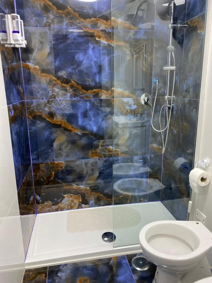 Falu Centro Camera Con Cucina E Bagno Privato Naples