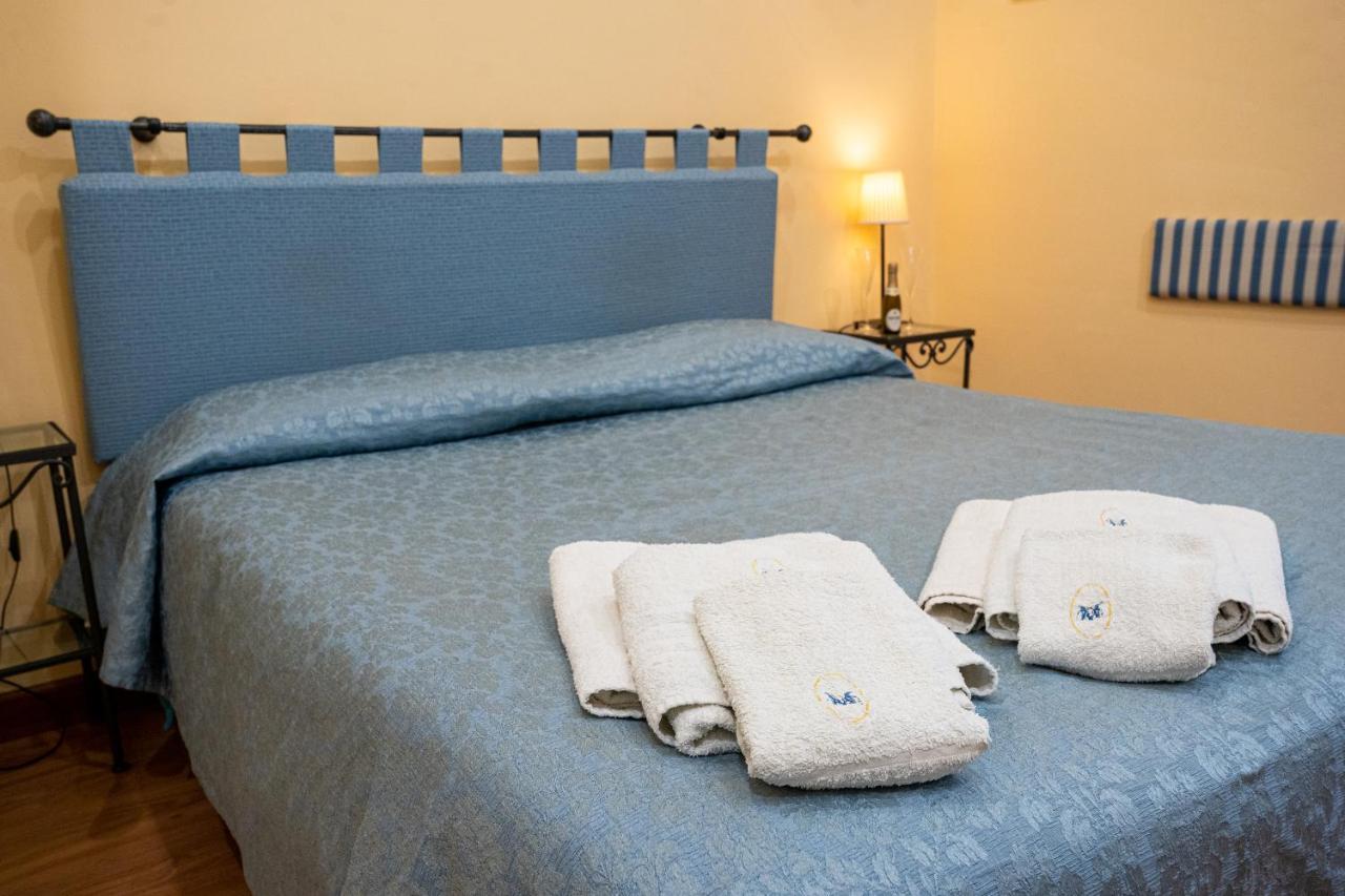 Monteoliveto 2* Naples