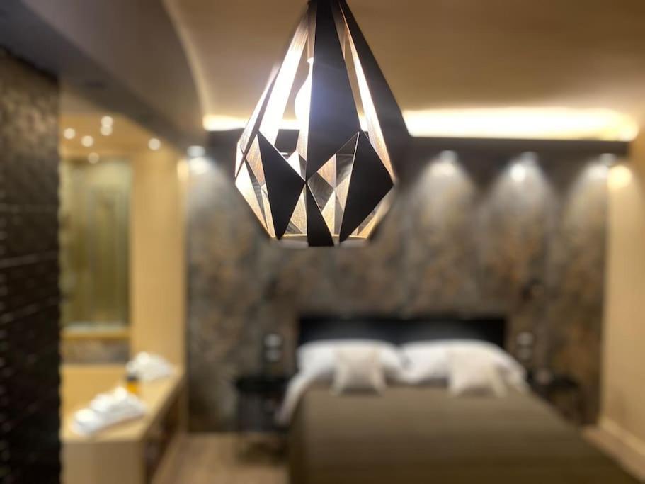 Montesantogroup House Nel Centro Di Naples