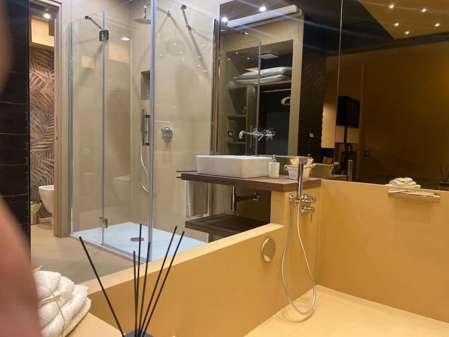 Montesantogroup House Nel Centro Di * Naples