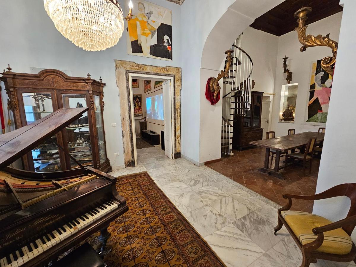 Bed & Breakfast The Spanish Palace, Suites, Rooms, & Terraces 3*