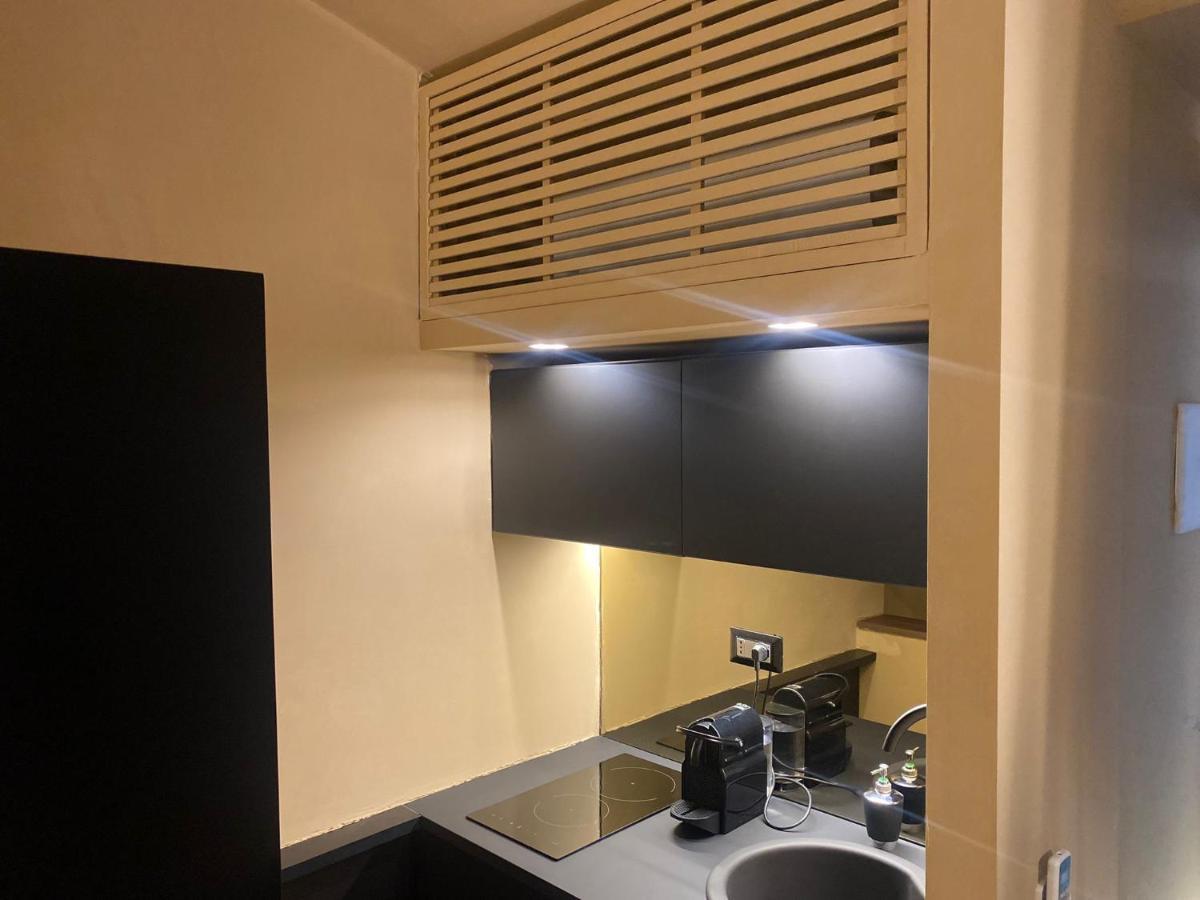 Montesantogroup House Nel Centro Di * Naples