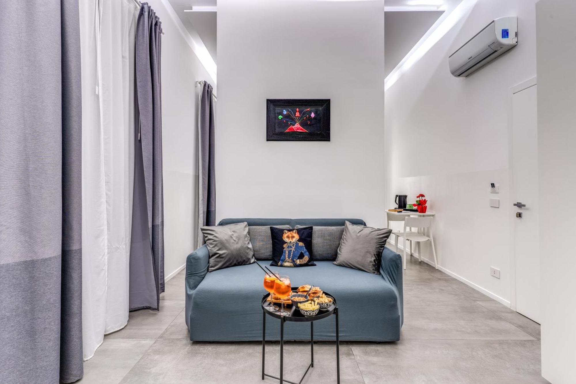 Gallery Naples