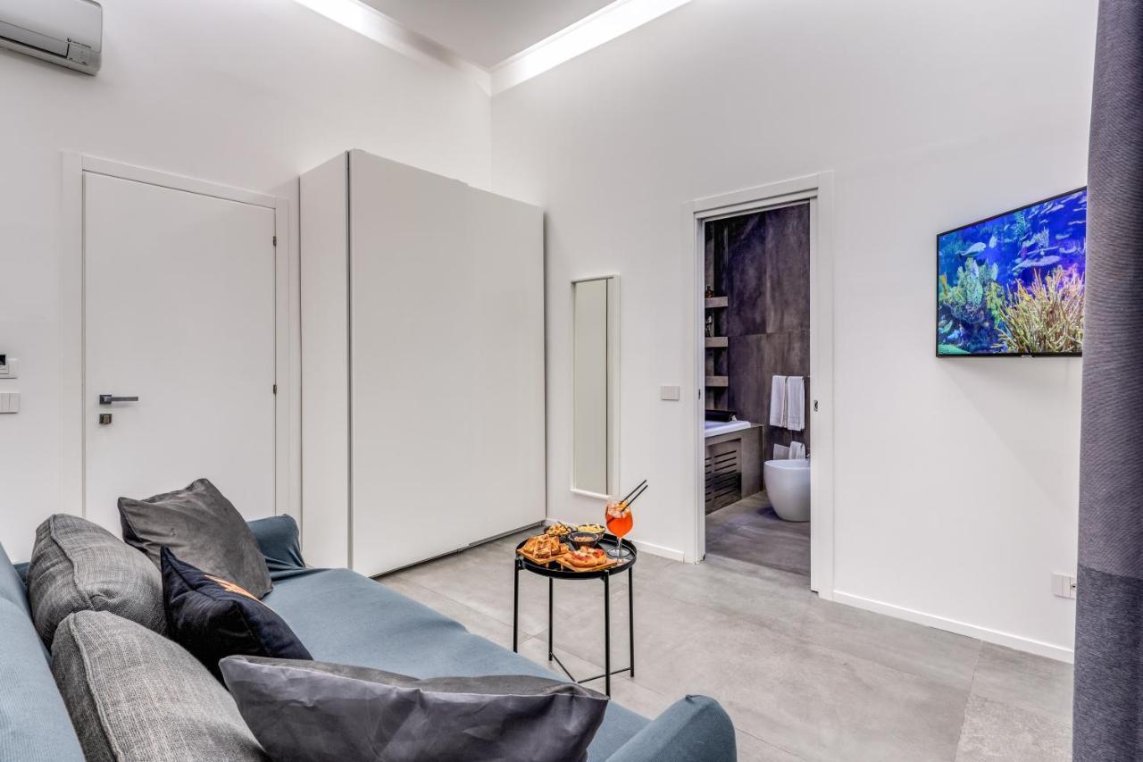 Gallery 3*