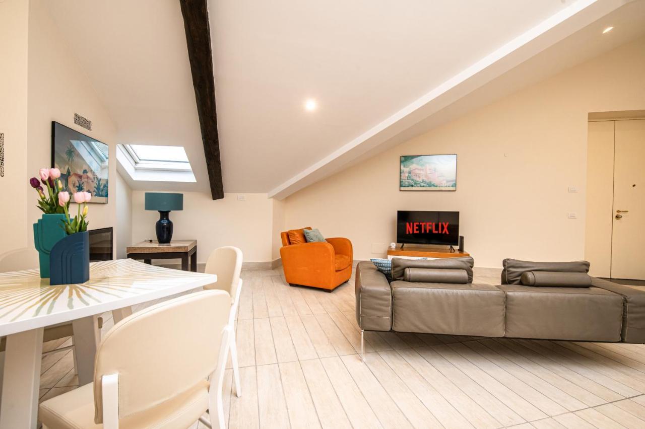 Les Maisons Apartment