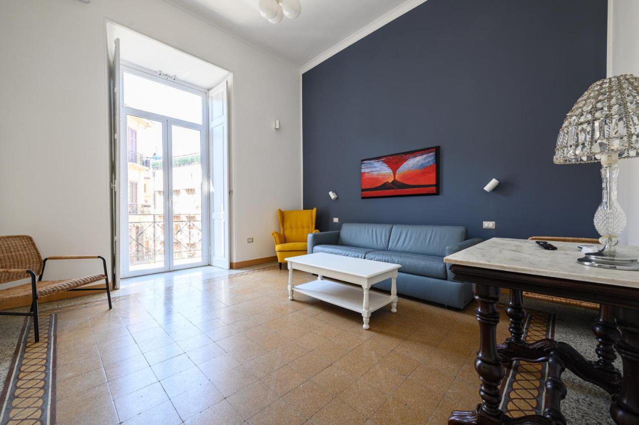 Apartment Via Cairoli 60 *