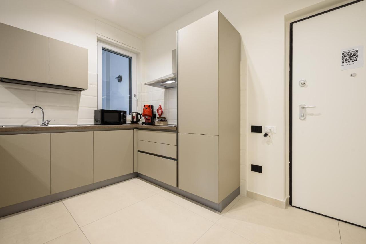 Via Niccolo Tommaseo 4 - 3 Apartment *