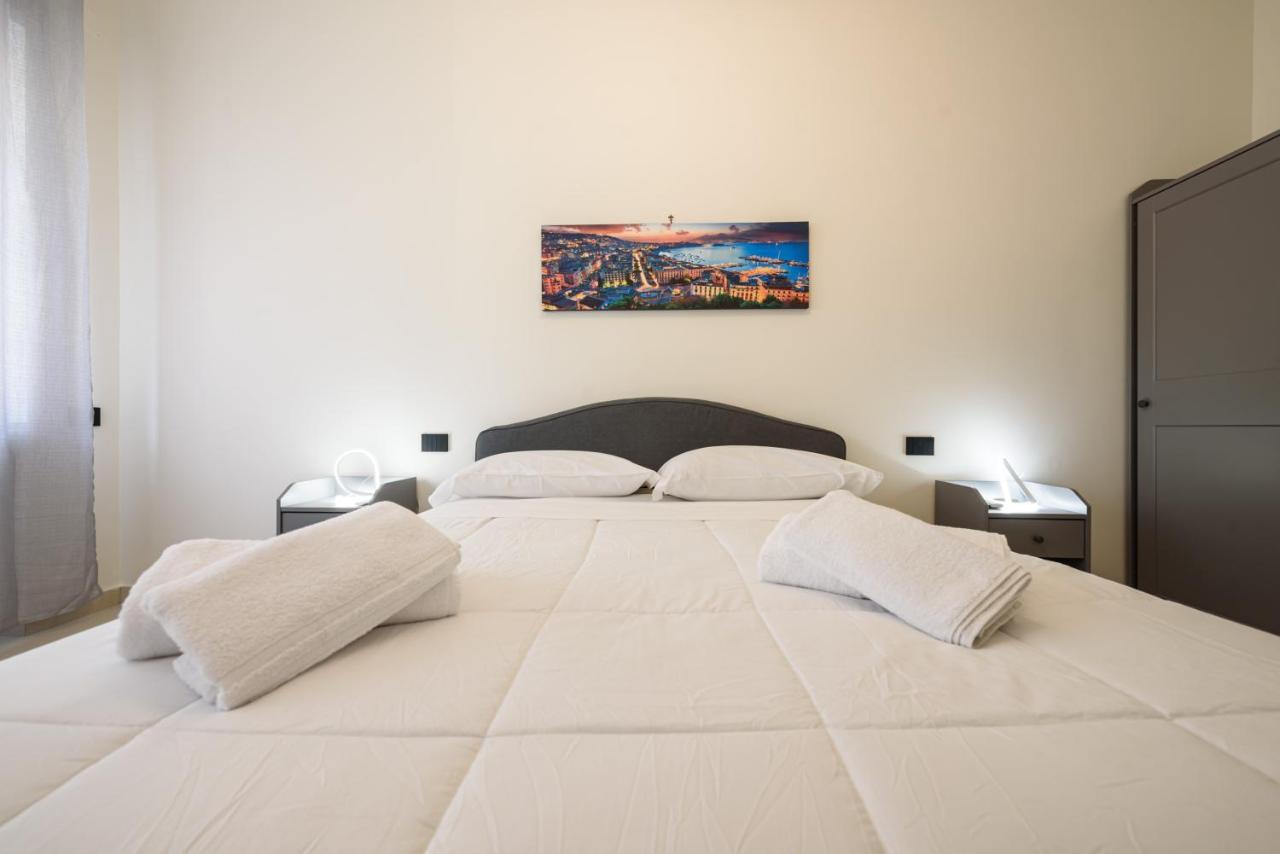 Via Niccolo Tommaseo 4 - 3 Apartment Naples
