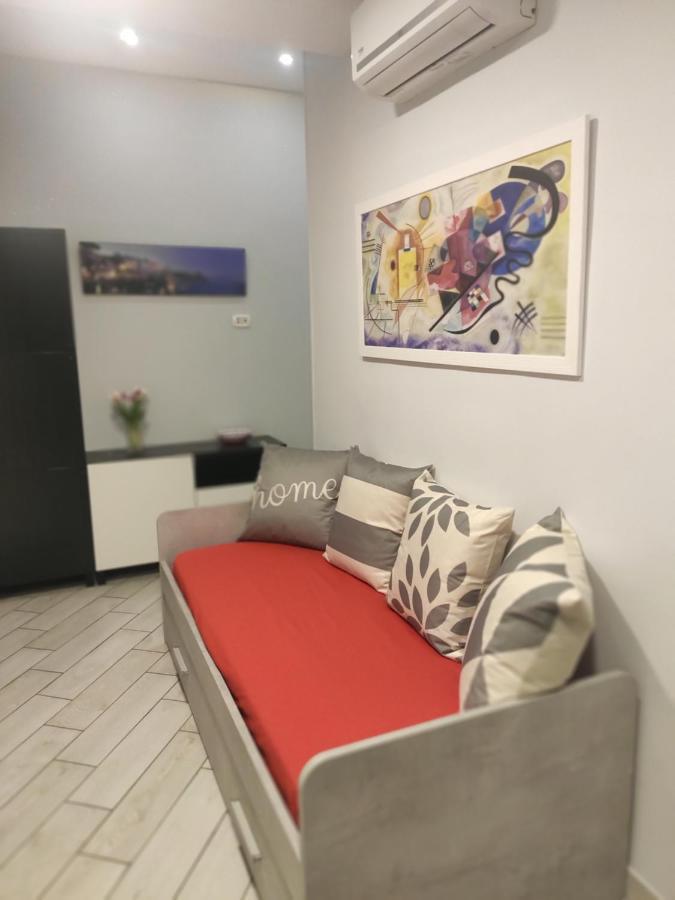 Zia Rose Naples
