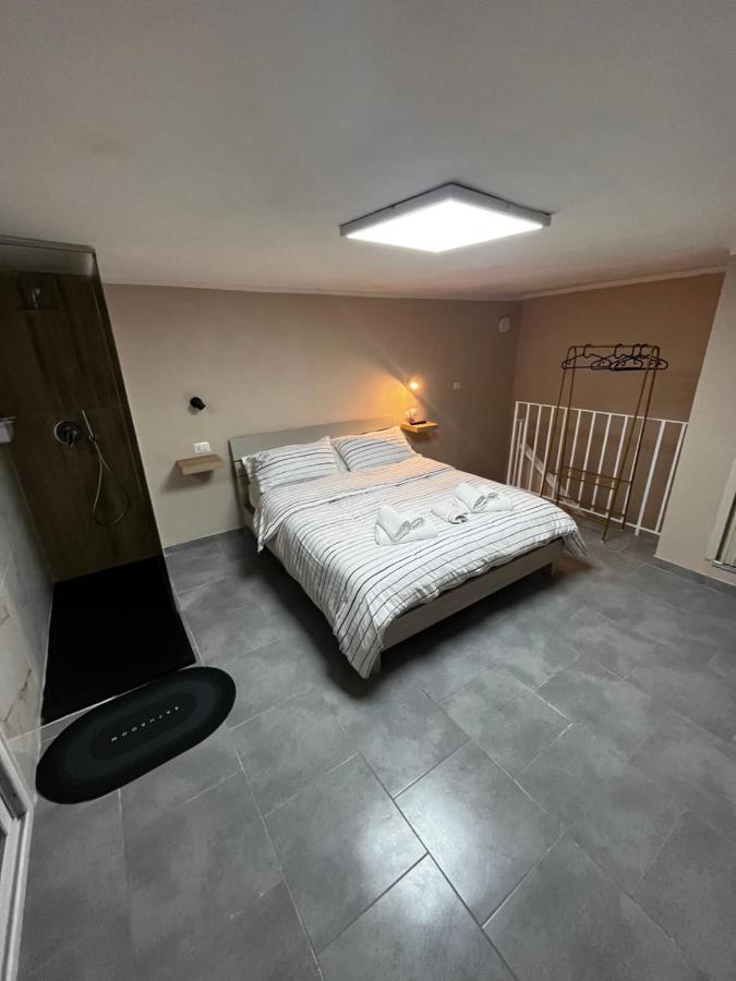 Oversize Apartment Naples