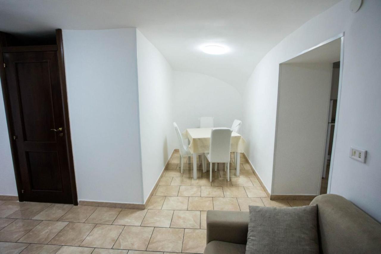 Apartment Domus Dei Gemelli Naples