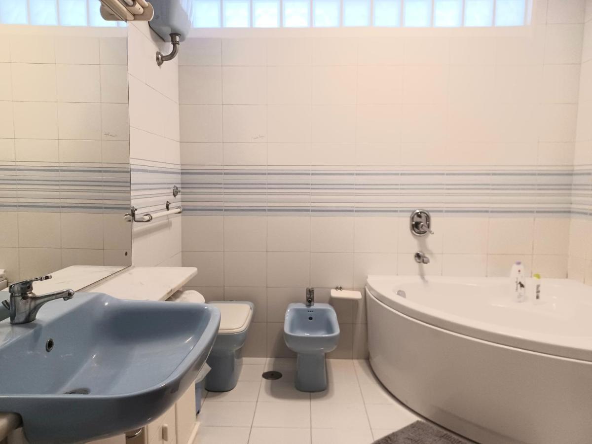 Super Elegante Centro Con Posto Auto E Wifi Veloce Apartment Naples
