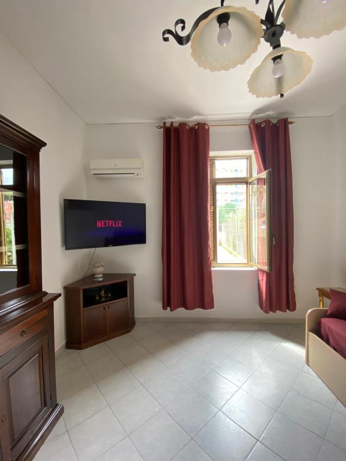 Apartment Pulcinella's Nest Vicino Centro Storico Di Naples