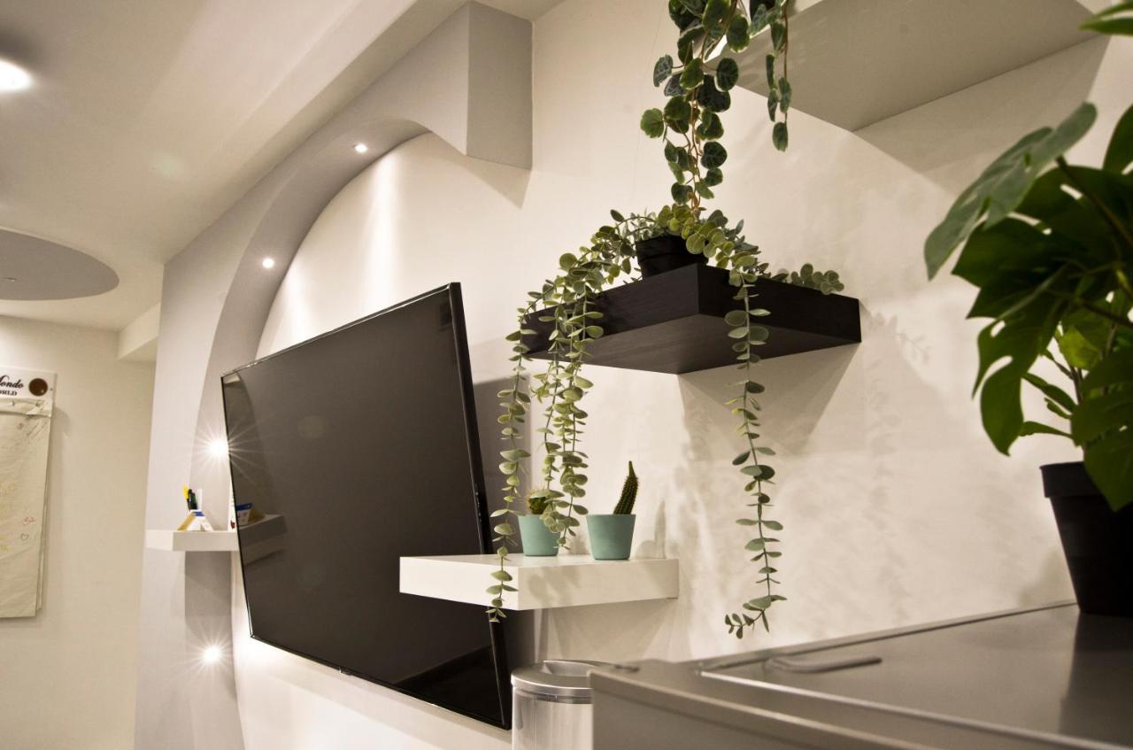 Apartment Sotterranea Con Vasca Idromassaggio Naples
