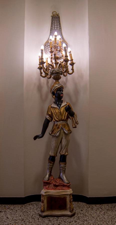 Well Come - Palazzo Reale Guest house *