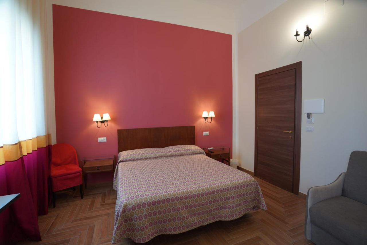 Bed & Breakfast I Due Teatri Naples