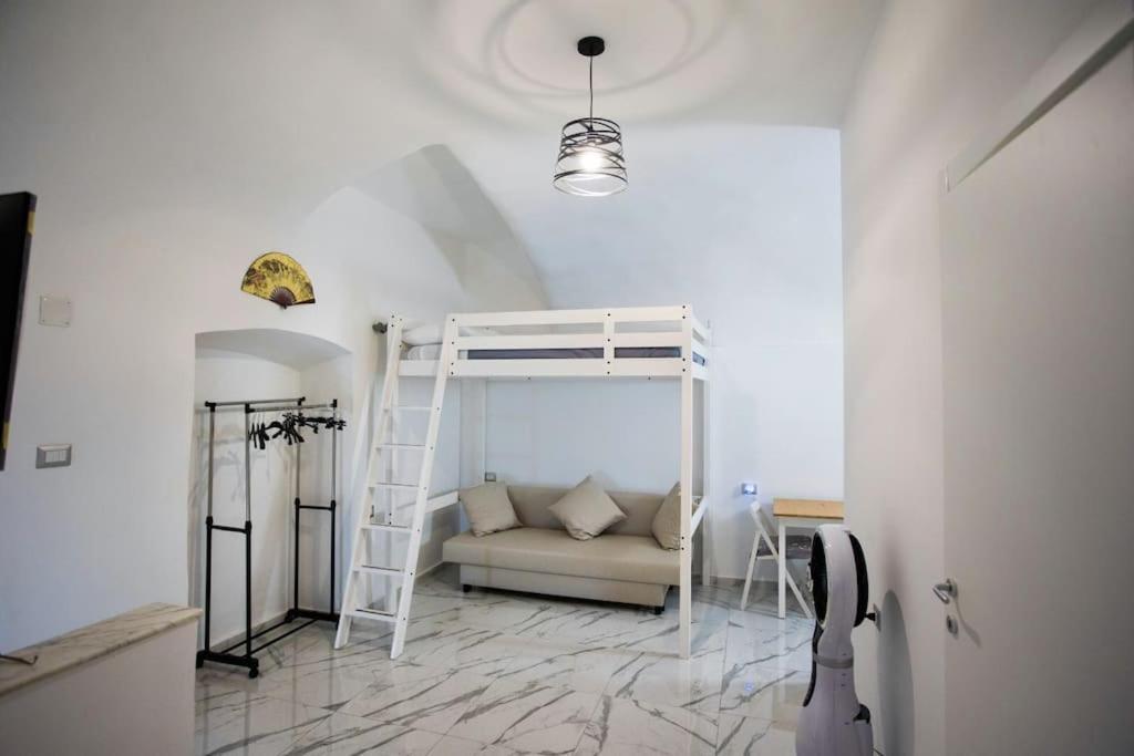63 Apartment *