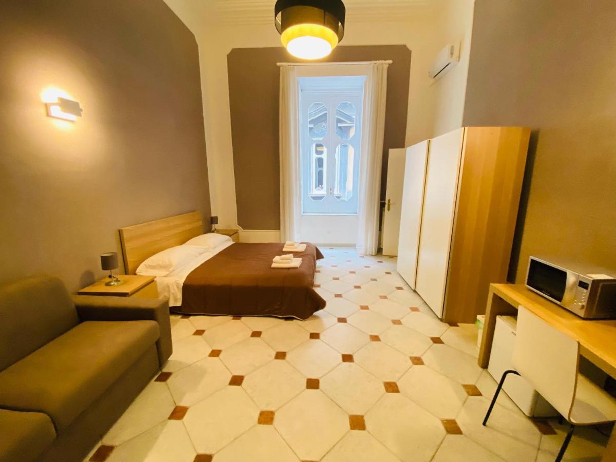 Around Toledo Guest house Naples