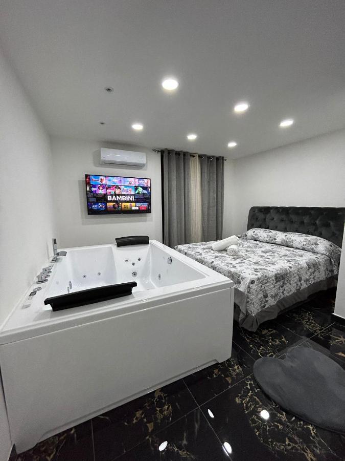Apartment Giovanni Luxury Suites *