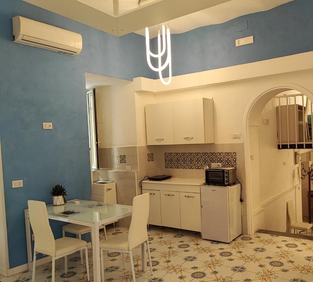 A Casa Di Aurelio - Dimore Partenopee Apartment *