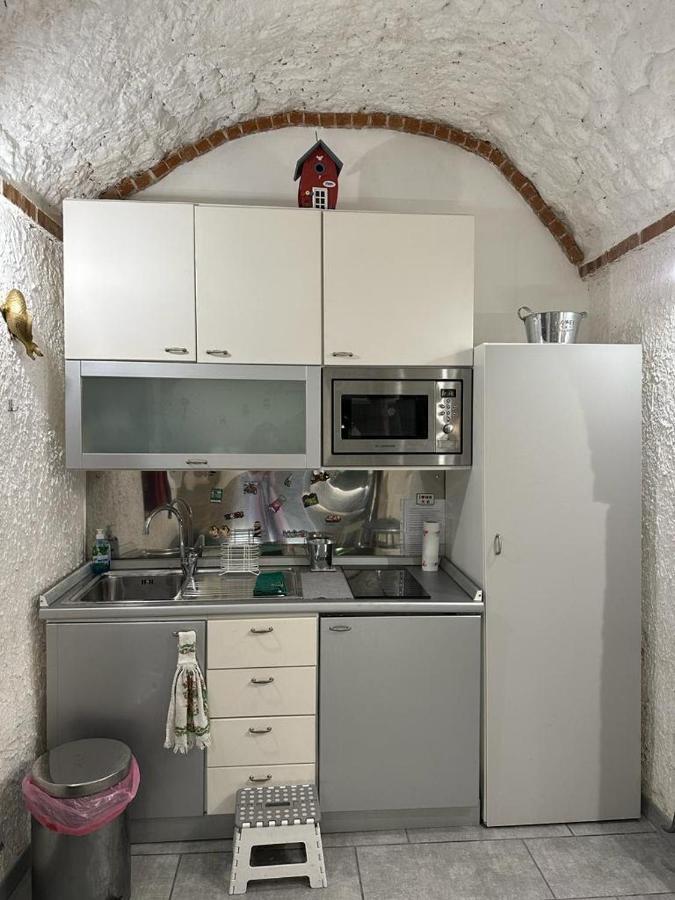 La Grotta *