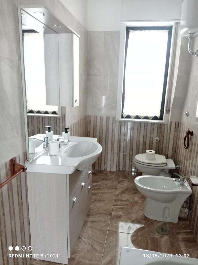 Apartment Domus Dali' Naples